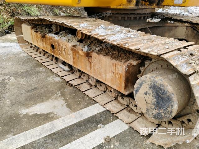 右側(cè)行走馬達(dá)蓋板(行走機(jī)構(gòu)) 右側(cè)行走馬達(dá)蓋板(行走機(jī)構(gòu))