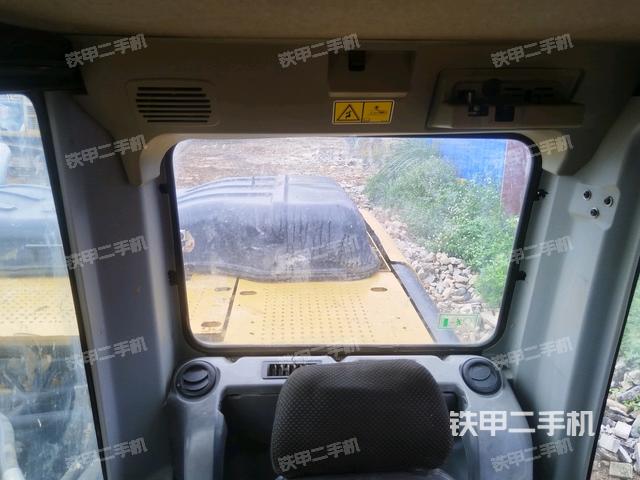 后窗玻璃角標(biāo)(駕駛室部分) 后窗玻璃角標(biāo)(駕駛室部分)