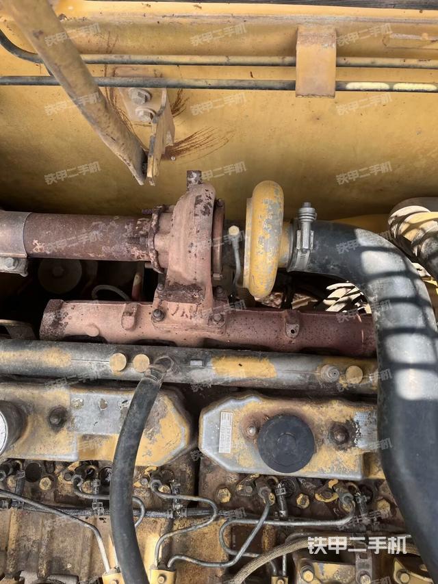 发动机室(上车部件) 发动机室(上车部件)