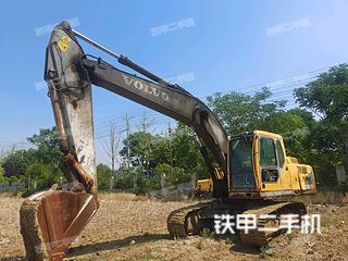 沃尔沃EC210B挖掘机实拍图片