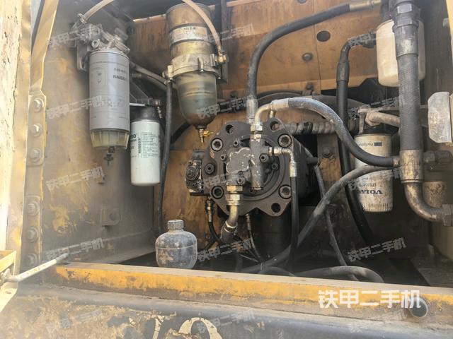 液压泵斜45 右(大件舱室) 液压泵斜45 右(大件舱室)
