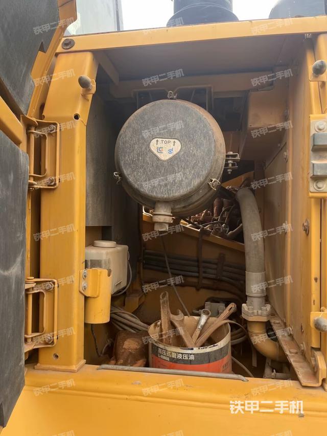 液壓泵斜45?左（大件艙室）