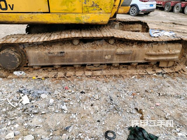 左側(cè)履帶整體?（行走機(jī)構(gòu)）