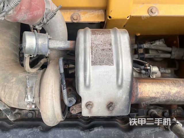 氣門室蓋螺絲特寫（上車部件）