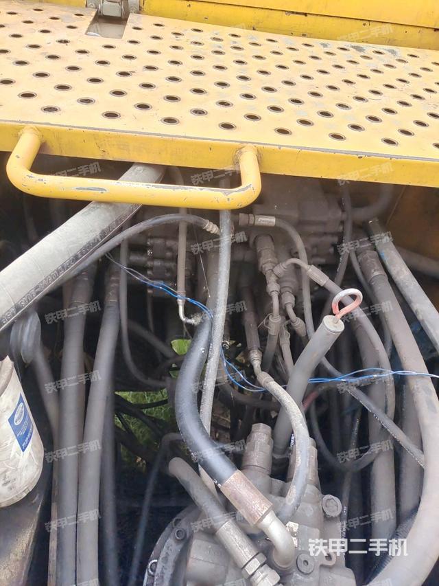 駕駛室頂部俯視(上車部件) 駕駛室頂部俯視(上車部件)