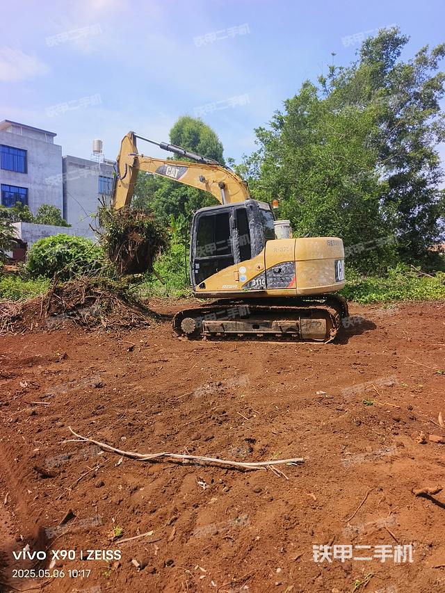 驾驶室顶部（整机外观）