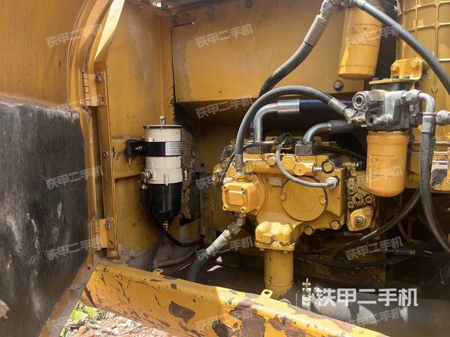 液压泵斜45 左(大件舱室) 液压泵斜45 左(大件舱室)