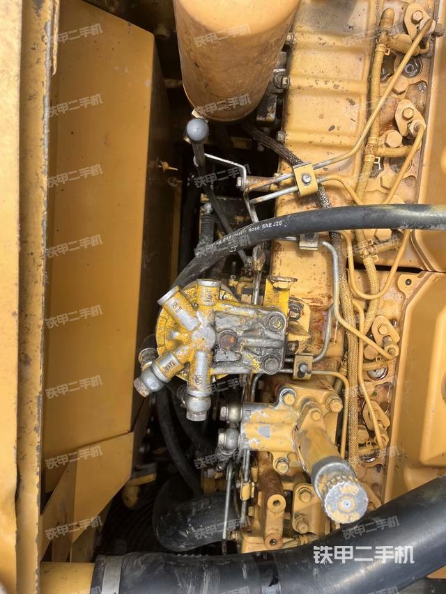 氣門室蓋螺絲特寫(上車部件) 氣門室蓋螺絲特寫(上車部件)