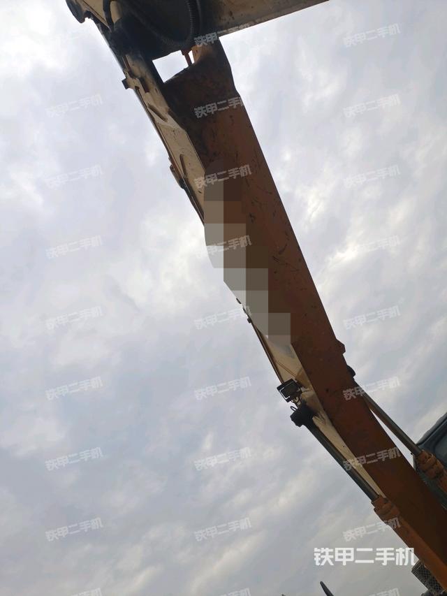 小臂整體左后(工作和回轉(zhuǎn)裝置) 小臂整體左后(工作和回轉(zhuǎn)裝置)