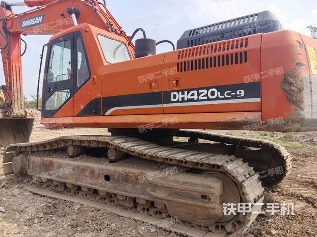 斗山DH370LC-9挖掘機