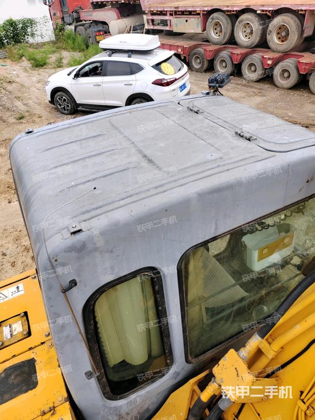 駕駛室頂部俯視（上車部件）