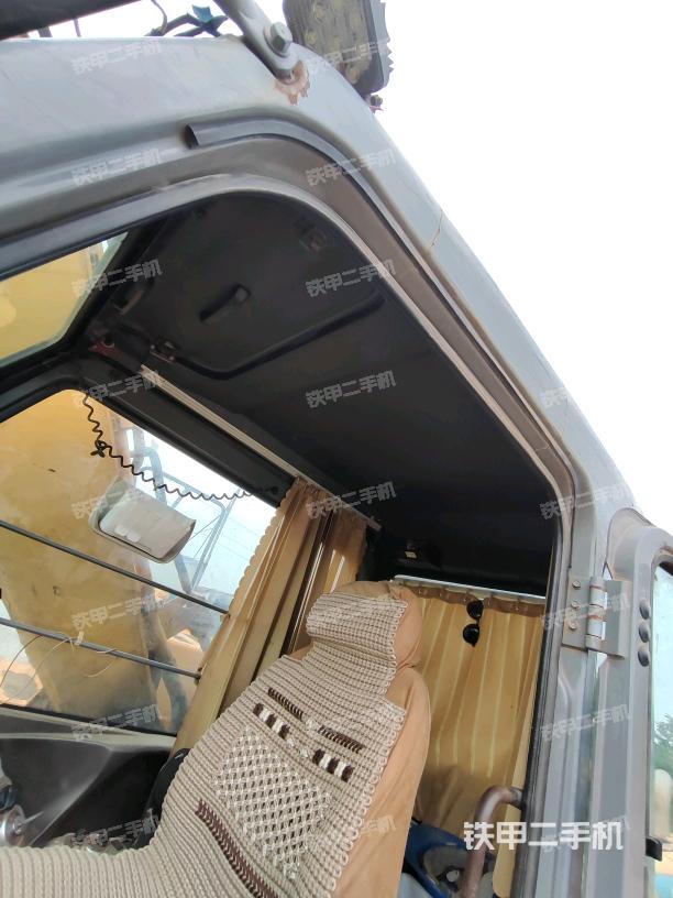 頂棚整體（駕駛室部分）