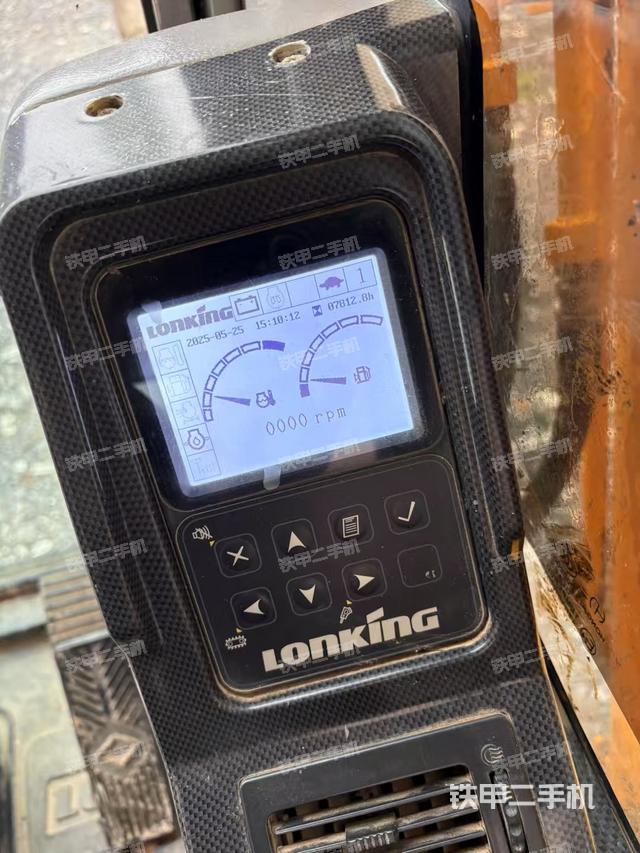 駕駛室整體（整機(jī)外觀）