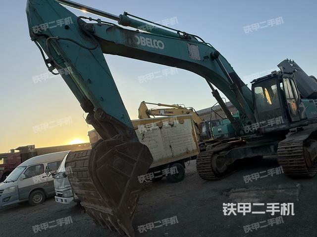 神鋼SK480LC-8挖掘機(jī)