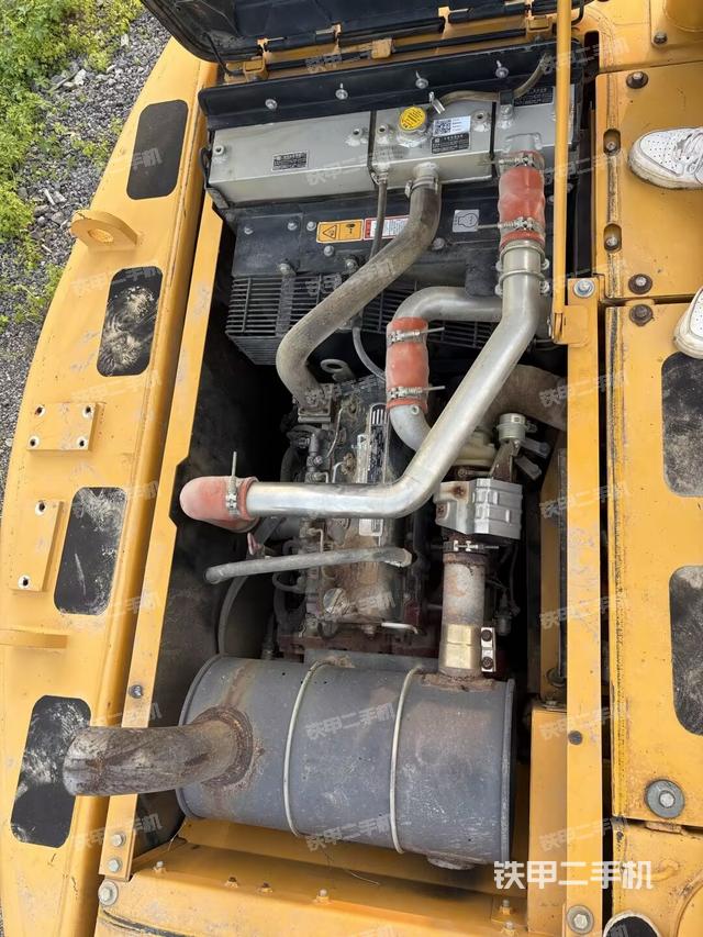 发动机整体俯视(整机外观) 发动机整体俯视(整机外观)