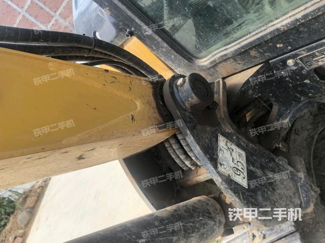 大臂根部?斜(工作和回轉(zhuǎn)裝置) 大臂根部?斜(工作和回轉(zhuǎn)裝置)