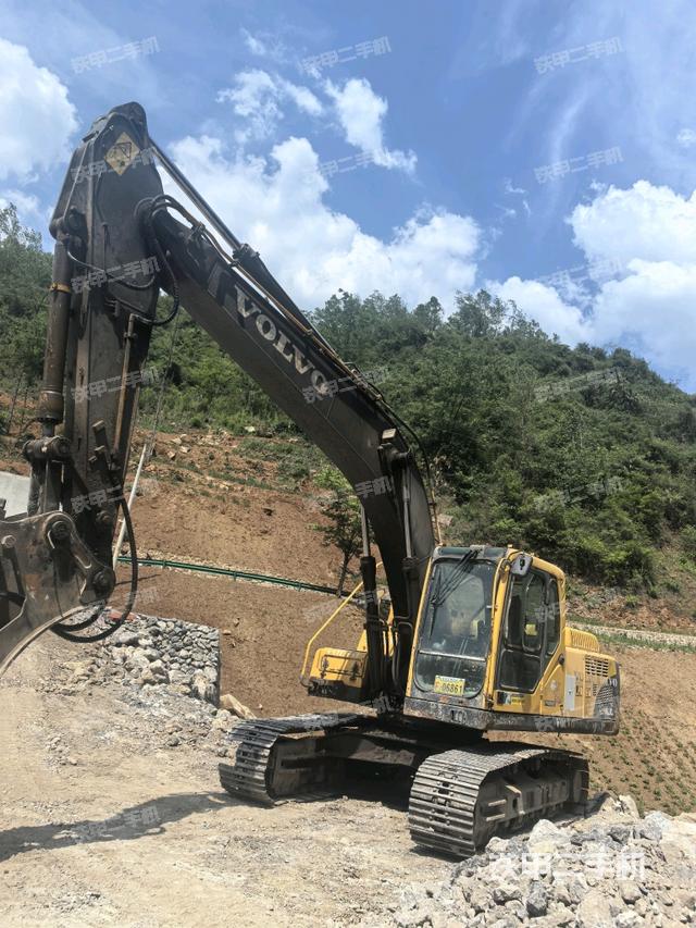沃爾沃EC210B挖掘機(jī)