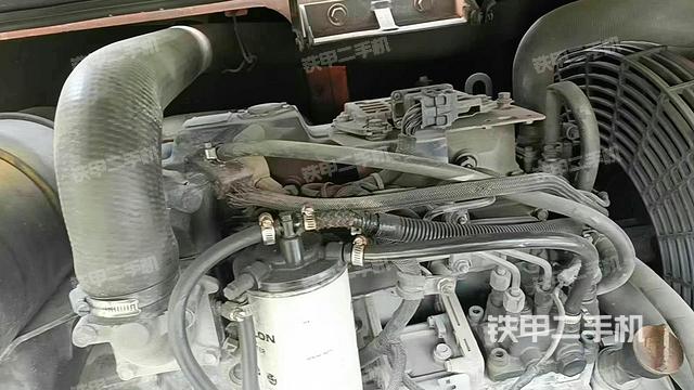 发动机整体俯视(整机外观) 发动机整体俯视(整机外观)