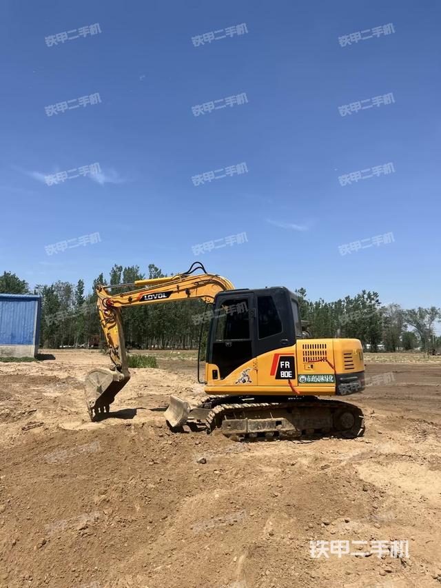雷沃重工FR80E挖掘機(jī)