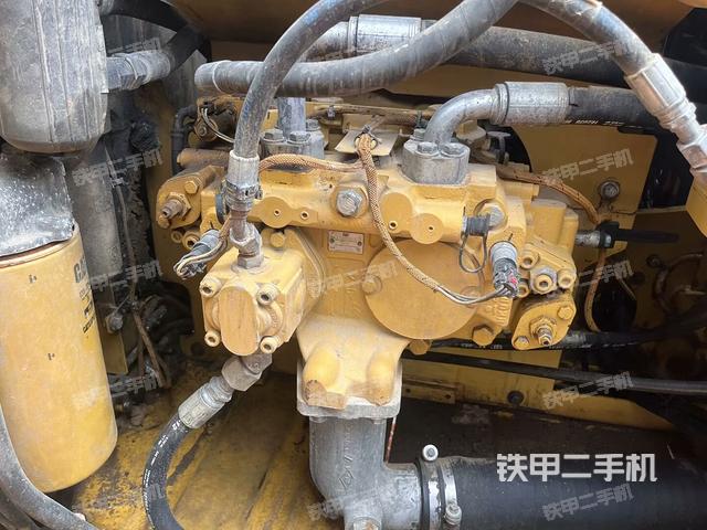 液压泵斜45 右(大件舱室) 液压泵斜45 右(大件舱室)