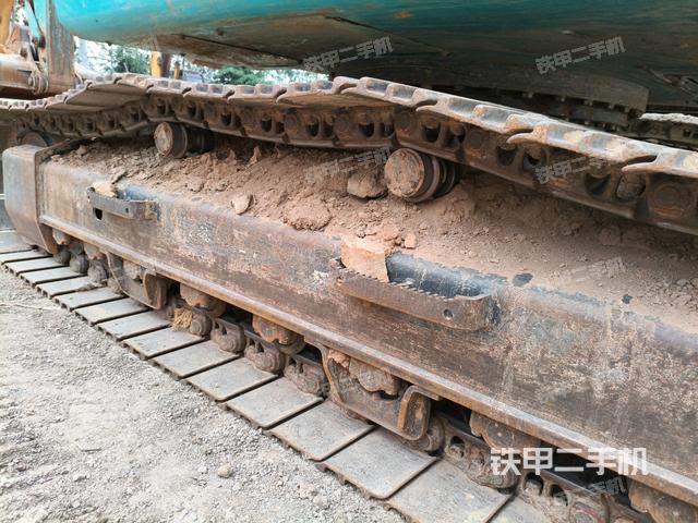 右側(cè)履帶整體(行走機(jī)構(gòu)) 右側(cè)履帶整體(行走機(jī)構(gòu))