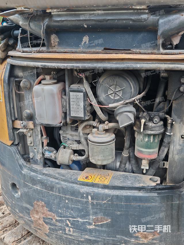 驾驶室整体（整机外观）