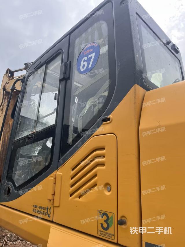 座椅左側(cè)控制臺/音響/含左手柄（駕駛室部分）