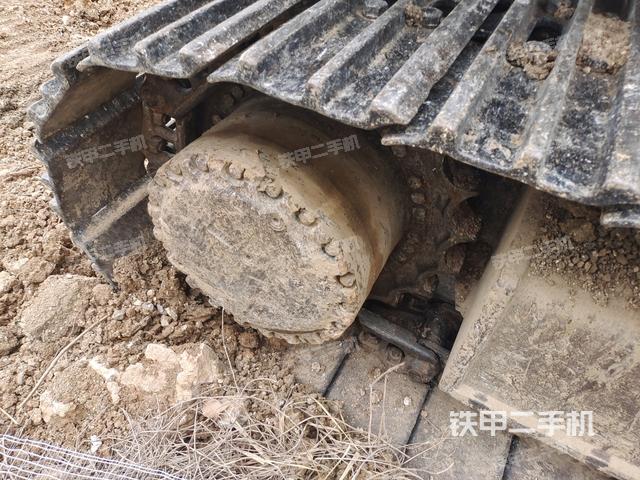 右側(cè)履帶整體(行走機(jī)構(gòu)) 右側(cè)履帶整體(行走機(jī)構(gòu))