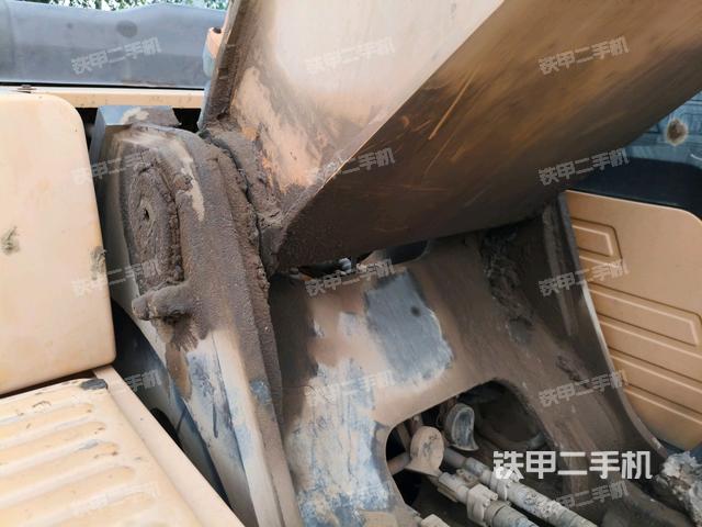 大臂根部?斜視(工作和回轉(zhuǎn)裝置) 大臂根部?斜視(工作和回轉(zhuǎn)裝置)