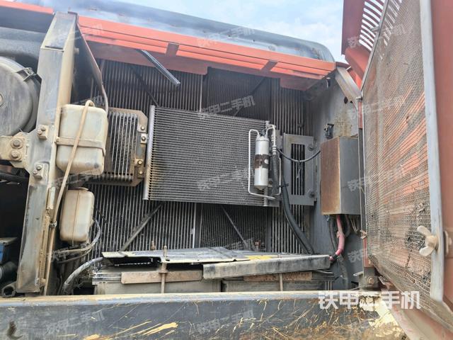 散熱器室(大件艙室) 散熱器室(大件艙室)