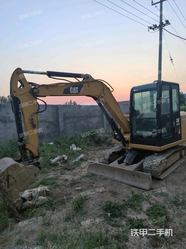 卡特彼勒CAT?305.5E2 小型液壓挖掘機(jī)