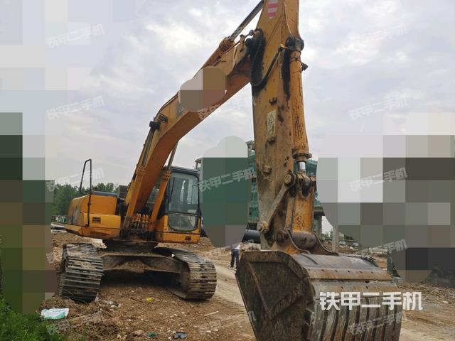 右前45(整機(jī)外觀) 右前45(整機(jī)外觀)