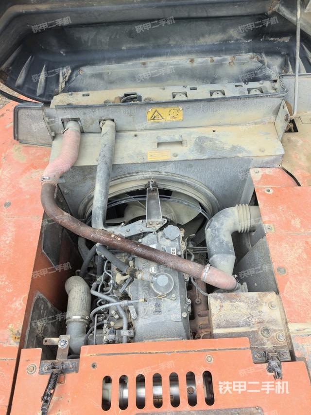 發(fā)動(dòng)機(jī)室(上車部件) 發(fā)動(dòng)機(jī)室(上車部件)