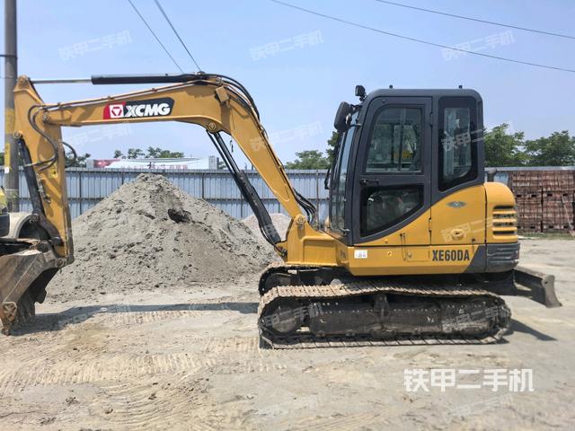徐工XE60DA挖掘機