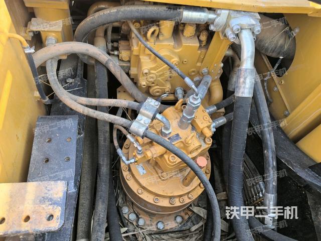 駕駛室頂部俯視(上車部件) 駕駛室頂部俯視(上車部件)