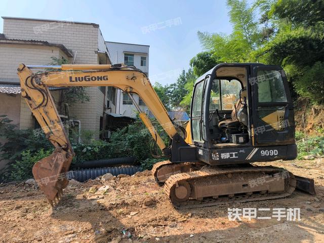 柳工CLG906D挖掘機