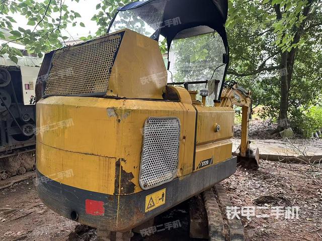 整機右后45°(整機外觀) 整機右后45°(整機外觀)