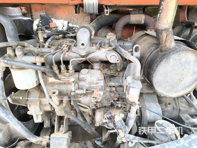 發(fā)動(dòng)機(jī)整體俯視(整機(jī)外觀) 發(fā)動(dòng)機(jī)整體俯視(整機(jī)外觀)