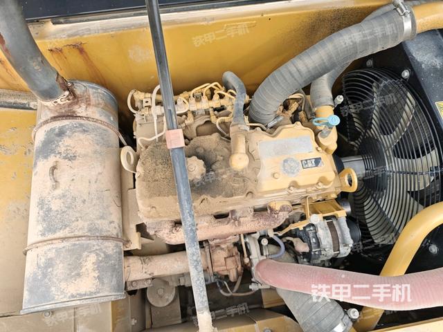 发动机整体俯视(整机外观) 发动机整体俯视(整机外观)