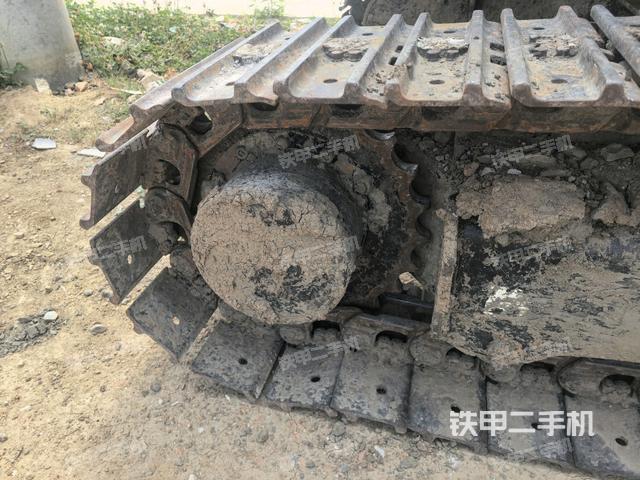 右側(cè)行走馬達(dá)蓋板(行走機(jī)構(gòu)) 右側(cè)行走馬達(dá)蓋板(行走機(jī)構(gòu))