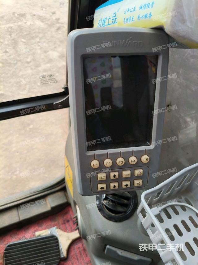 顯示屏?(駕駛室部分) 顯示屏?(駕駛室部分)