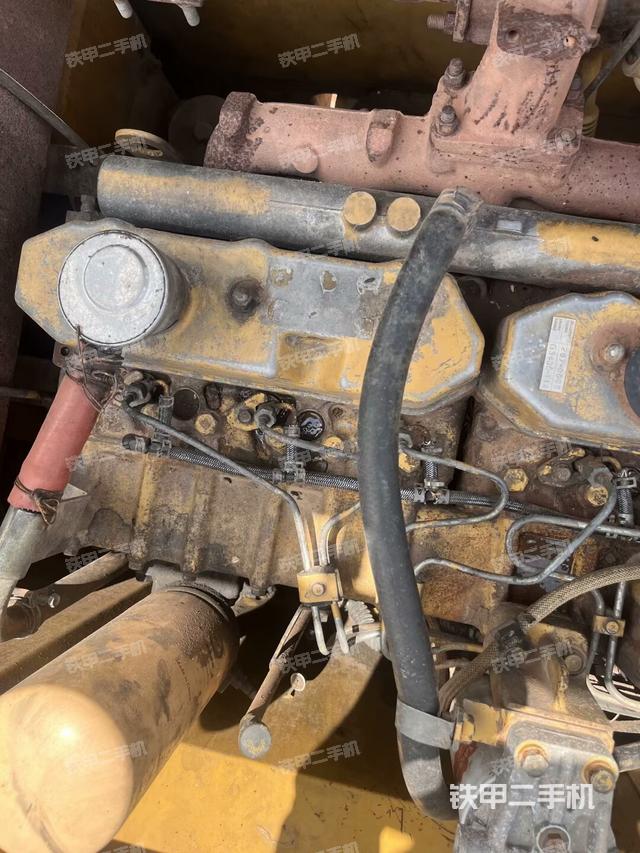 气门室盖螺丝特写(上车部件) 气门室盖螺丝特写(上车部件)