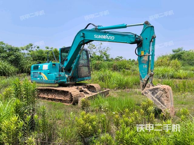 右前45(整機(jī)外觀) 右前45(整機(jī)外觀)