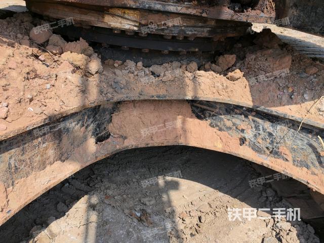 大臂根部?斜視(工作和回轉(zhuǎn)裝置) 大臂根部?斜視(工作和回轉(zhuǎn)裝置)