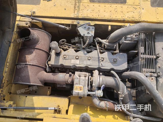發(fā)動機整體俯視(整機外觀) 發(fā)動機整體俯視(整機外觀)