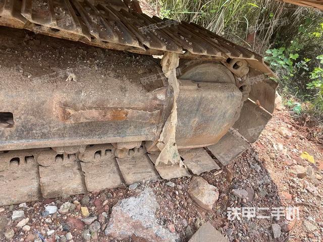 左驱动轮(行走机构) 左驱动轮(行走机构)