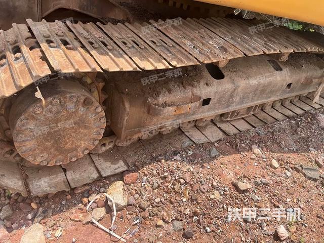 右驱动轮(行走机构) 右驱动轮(行走机构)