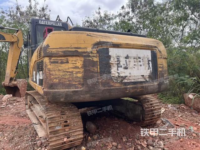 右前45(整機(jī)外觀) 右前45(整機(jī)外觀)