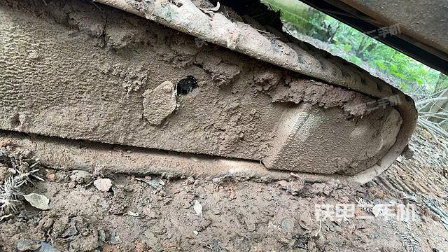 單側履帶整體(整機外觀) 單側履帶整體(整機外觀)