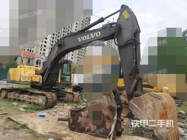 右前45(整機(jī)外觀) 右前45(整機(jī)外觀)